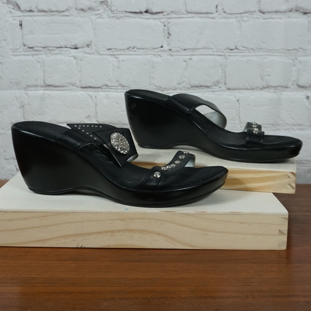 Women's Vintage Onex Black Sandals US 5 EU 35